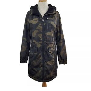 Trendy Camouflage Parka with Hood